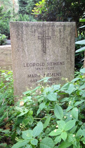 Grabstein Leopold Siemens, Waldfriedhof Dahlem, Berlin