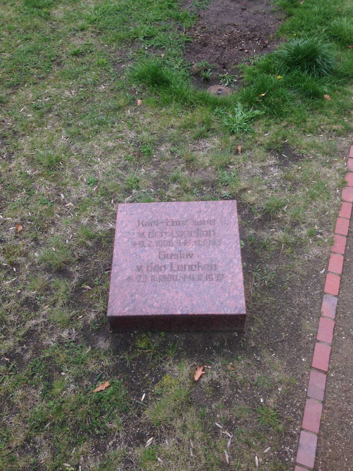 Restitutionsgrabstein Gustav von der Lancken, Invalidenfriedhof Berlin