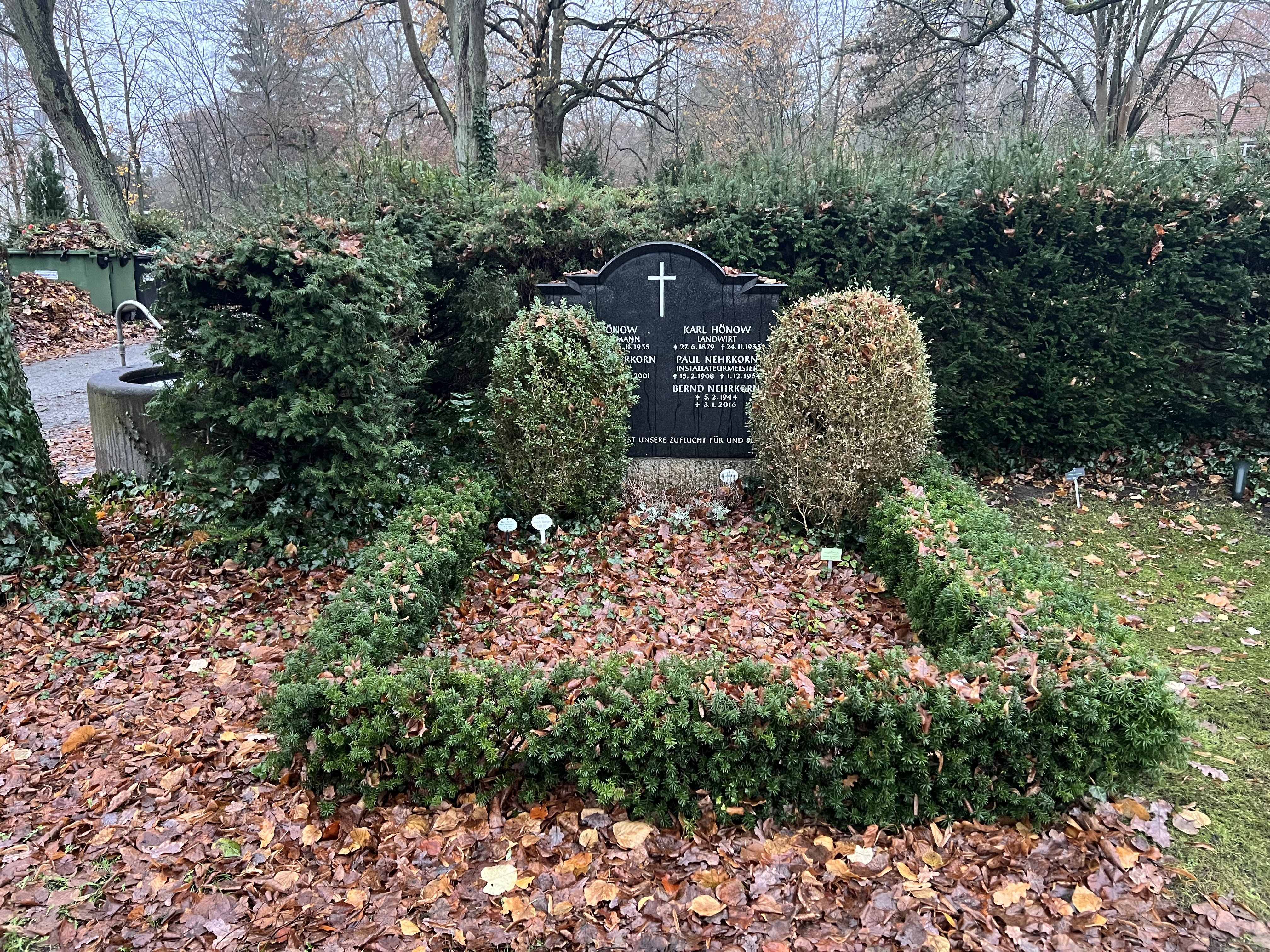 Grabstein Paul Nehrkorn, Friedhof Wannsee, Berlin